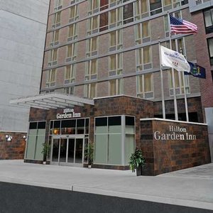 HILTON GARDEN INN NEW YORK TIMES SQUARE SOUTH - Updated June 2025 - 177