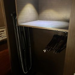 Cambria Hotel McAllen Convention Center - Closet
