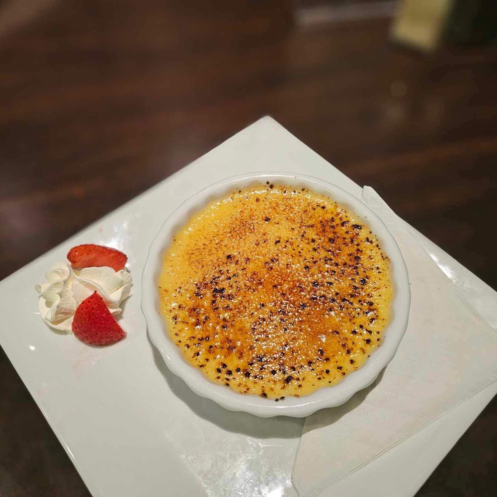 Bentley's on Bedford - Homemade crème brûlée - American Near Me - Lynchburg, Virginia Bentley's on Bedford - Homemade crème brûlée - American Near Me - Lynchburg, Virginia