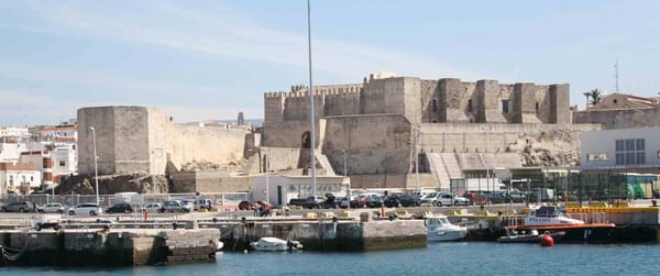 Castillo de Guzman el Bueno by null