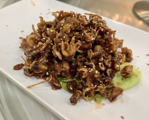 No Signboard Seafood At Geylang by null No Signboard Seafood At Geylang by null