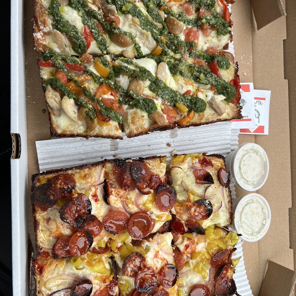 Quarantino's - Chicken pesto and Honky Dorey - Pizza Near Me - Grand Rapids, Michigan Quarantino's - Chicken pesto and Honky Dorey - Pizza Near Me - Grand Rapids, Michigan