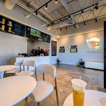 TP Tea - Interior - Bubble Tea Near Me - Irvine, California TP Tea - Interior - Bubble Tea Near Me - Irvine, California