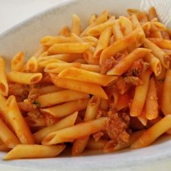 IL Giardino Pizzeria Ristorante De Giorgi - Penne with Bolognese