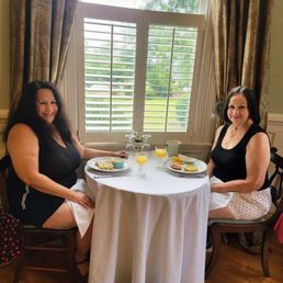 Twelve Oakes Bed & Breakfast