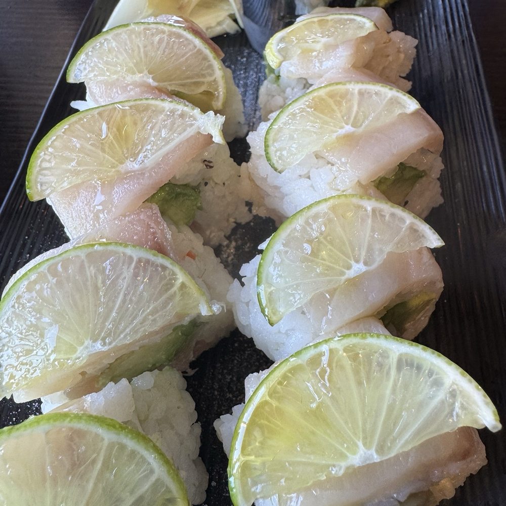 Ramen Melrose - 27. Yellowtail Truffle Roll* - Ramen Near Me - Los Angeles, California Ramen Melrose - 27. Yellowtail Truffle Roll* - Ramen Near Me - Los Angeles, California