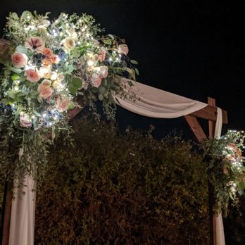 The Peeples Florist - Florists Near Me The Peeples Florist - Florists Near Me