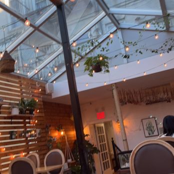 Prince Tea House - more decorations - Desserts Near Me - Brooklyn, New York