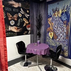 The Star & Stone - Private tarot reading booth
