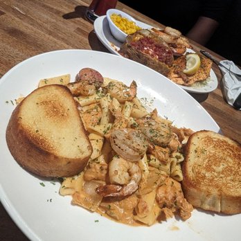 Cheddar's Scratch Kitchen - Shrimp Cajun Pasta - American Near Me - Slidell, Louisiana