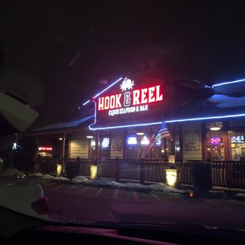 Hook & Reel Cajun Seafood & Bar - Cajun/Creole Near Me - Orange, Connecticut