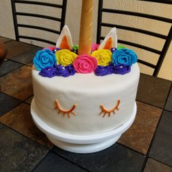 Custom Cakes By Sara - Unicorn cake with fondant flowers