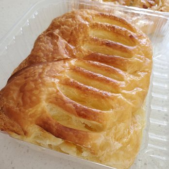 Wendi's Donuts - Sweet cheese croissant/ Danish - Donuts Near Me - Rancho Santa Margarita, California