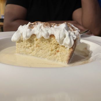 Fogonero Restaurant - Tres Leches Cake - Venezuelan Near Me - Pflugerville, Texas