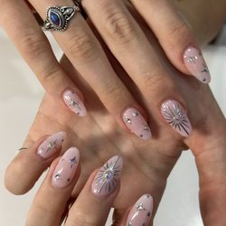 1st Bella Nails and Spa