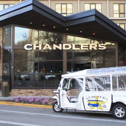 Star Tuks - Providing couples' rides to dinner at Chandlers.