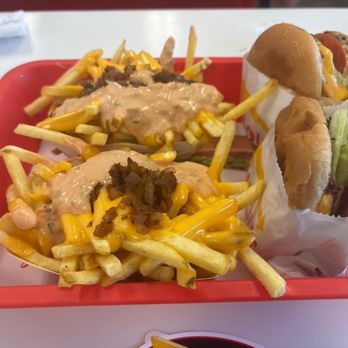 In-N-Out Burger - Cheeseburger and Animal Style French Fries - Fast Food Near Me - San Diego, California