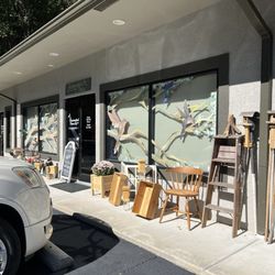 Hummingbird House Home Decor & More - Storefront