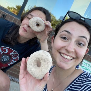 Spunky Dunkers Donuts - Cinnamon Donut - Donuts Near Me - Palatine, Illinois