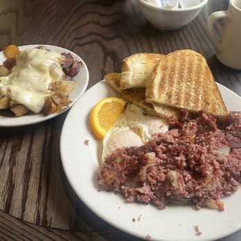 Memo's Restaurant & Catering - Hash and eggs with a side of hash browns . - Coffee & Tea Near Me - West Springfield, Massachusetts Memo's Restaurant & Catering - Hash and eggs with a side of hash browns . - Coffee & Tea Near Me - West Springfield, Massachusetts