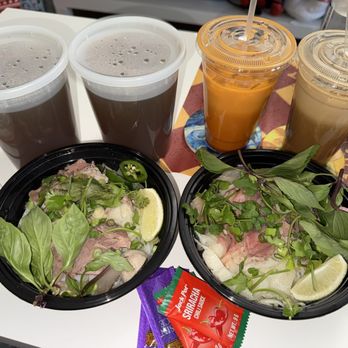 It's Pho - Pho Dac Biet Pho (beef combination), Thai Iced Tea, Vietnamese Iced Coffee - Vietnamese Near Me - Los Angeles, California