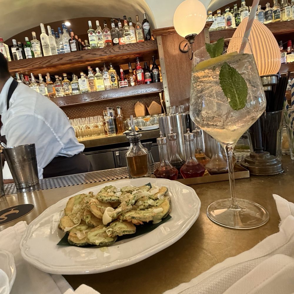 Goodwin’s - Crispy zucchini and Hugo spritz - Cocktail Bars Near Me - Dallas, Texas Goodwin’s - Crispy zucchini and Hugo spritz - Cocktail Bars Near Me - Dallas, Texas