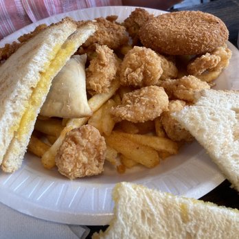 C'est Bon - Seafood dinner. - Cajun/Creole Near Me - Mermentau, Louisiana C'est Bon - Seafood dinner. - Cajun/Creole Near Me - Mermentau, Louisiana