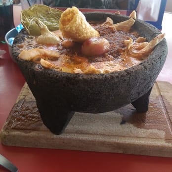 Cervecería Unión - Molcajetas de Pollo....freaking delicious!!! - Beer Bar Near Me - Puerto Vallarta, JAL