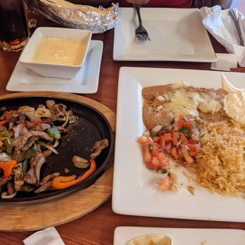 3 Tequilas - Steak Fajitas from the lunch menu - Mexican Near Me - Kill Devil Hills, North Carolina