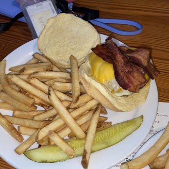 Longstreet's Deli - Bacon cheese burger - Delis Near Me - Petersburg, Virginia