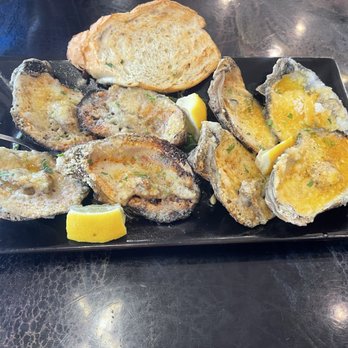 Aunties House Kitchen and Bar - Charbroiled oysters - Cocktail Bars Near Me - Smyrna, Georgia