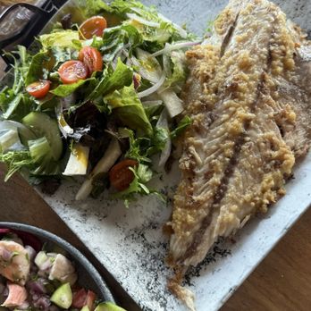 Mar-Bella - Fried fish with garlic - Mexican Near Me - Cancún, ROO Mar-Bella - Fried fish with garlic - Mexican Near Me - Cancún, ROO