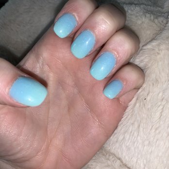 Victoria Nails - Ombré dip nails - Nail Salons Near Me - Rocky River, Ohio
