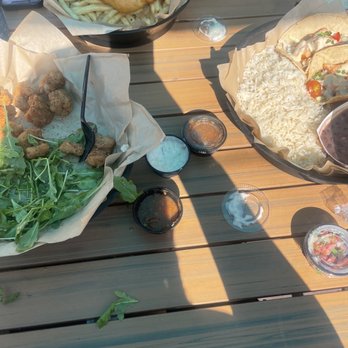 Crazy Fish Grill Express - Calamari bites, fish and Chips, salmon tacos. - Fish & Chips Near Me - San Pedro, California