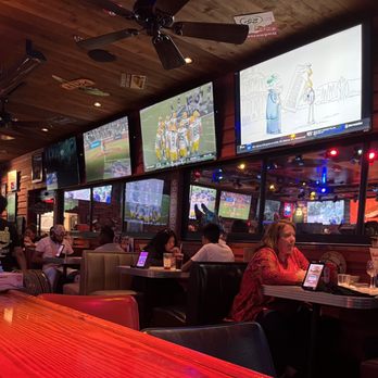 Bubba's 33 - Side bar - American Near Me - Mesquite, Texas