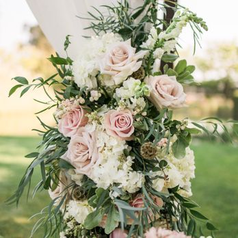 Vanda Floral Design - Florists Near Me - Petaluma, California
