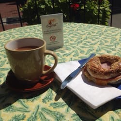 Cafe Cognito - Breakfast bagel