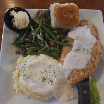 Austin's Bar & Grill - Chicken fried chicken with mashed potatoes and green beans - Sports Bars Near Me - Gardner, Kansas