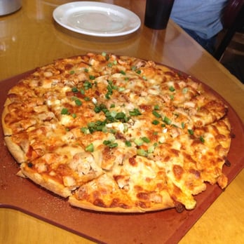 Flo & Santos - Buffalo Chicken pizza - Pizza Near Me - Chicago, Illinois