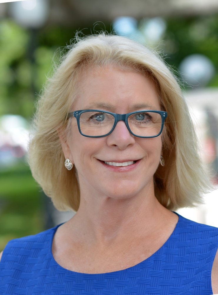 JULIE ALBERT RE/MAX OF STUART 13 Photos 729 SW Federal Hwy