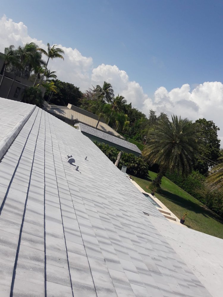 Slide of Paula Roofing