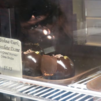 Fendu Boulangerie - Bakeries Near Me - Honolulu, Hawaii