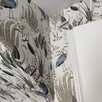 Valentina Wallpaper - Excellent corner work. - Wallpapering Near Me Valentina Wallpaper - Excellent corner work. - Wallpapering Near Me