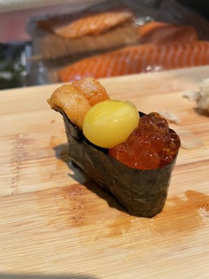 Tanoshi Sushi Sake Bar by null