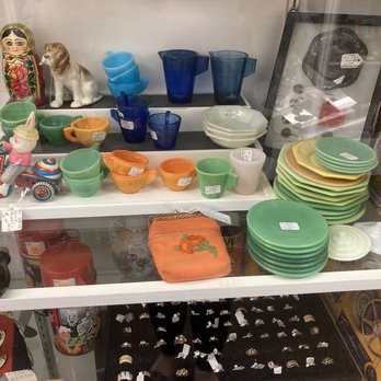 Wisconsin Dells Antique Mall - Antiques Near Me - Baraboo, Wisconsin Wisconsin Dells Antique Mall - Antiques Near Me - Baraboo, Wisconsin