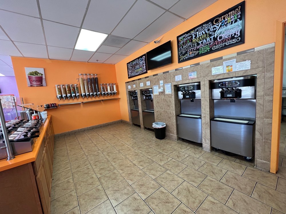 TOPPINGS Updated September 2024 37 Photos & 50 Reviews 969C Golf