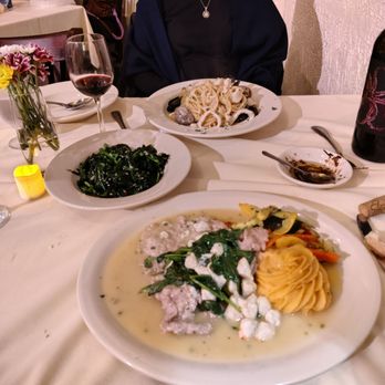 Adoro Restaurant - Veal with crabmeat, linguine with seafood, sauteed broccoli rabe. All delicious! - Salad Near Me - Philadelphia, Pennsylvania Adoro Restaurant - Veal with crabmeat, linguine with seafood, sauteed broccoli rabe. All delicious! - Salad Near Me - Philadelphia, Pennsylvania