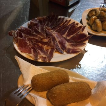 Esterri - Croquettes and Jamon - Dive Bars Near Me - Barcelona, B Esterri - Croquettes and Jamon - Dive Bars Near Me - Barcelona, B