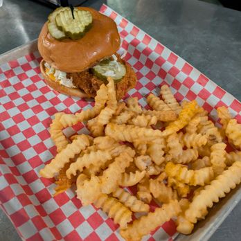 Hattie B's Hot Chicken - Southern Near Me - Las Vegas, Nevada Hattie B's Hot Chicken - Southern Near Me - Las Vegas, Nevada