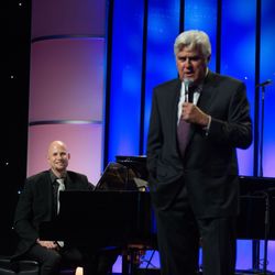 Jeremy Weinglass - Pianist - Performing for the Cedars Sinai Gala with Jay Leno